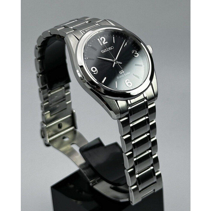 36mm • Grand Seiko SBGF011 8J55-0010 Black Sakura Quartz